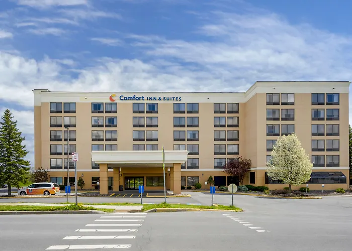 Comfort Inn & Suites Watertown - 1000 Islands